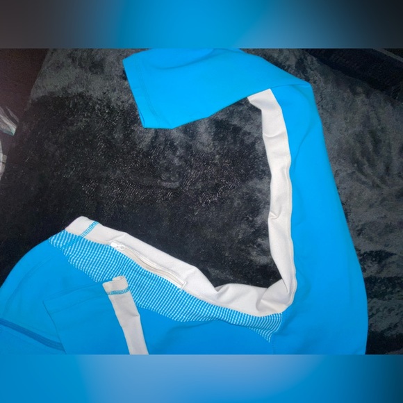 Active lululemon sweater - Picture 2 of 5